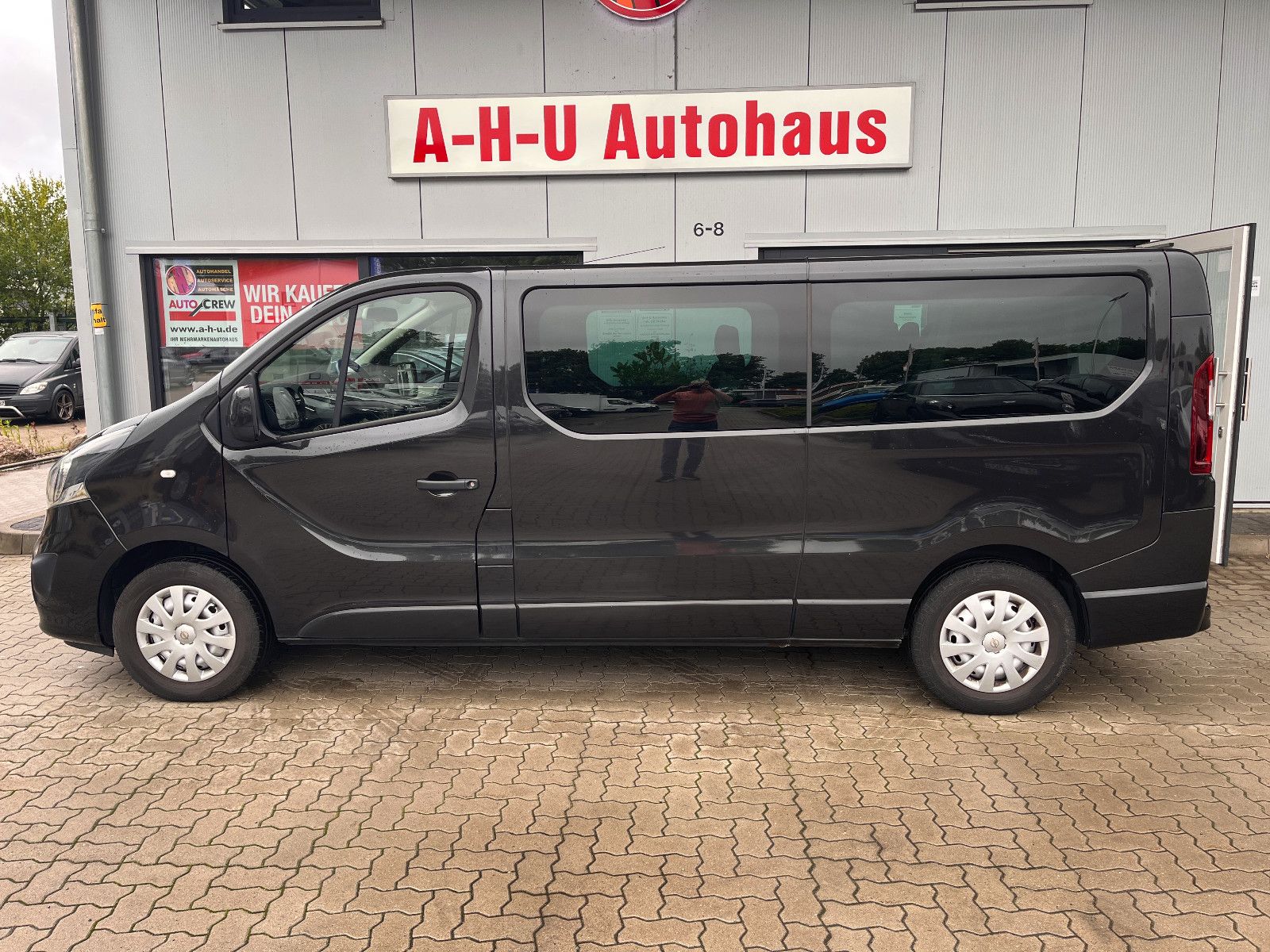 Fahrzeugabbildung Opel Vivaro B  Kombi L2H1  2,9t