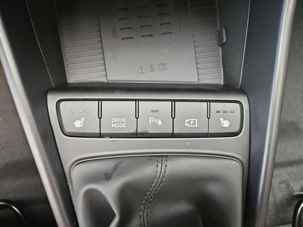 Fahrzeugabbildung Hyundai i20 1.0 T-Gdi iMT Prime FLA 4xSHZ KlimaA Navi