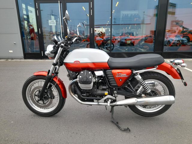 Moto Guzzi V7 Special