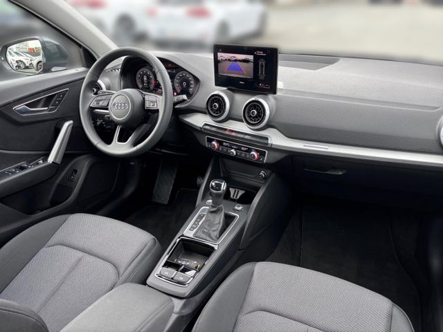 Q2 35 TFSI S line Matrix Kamera ACC CarPlay Sitz