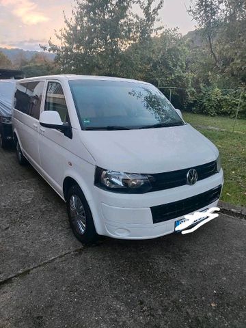 Volkswagen VW T5 VIP lang Version.Zu Verkaufen oder T...