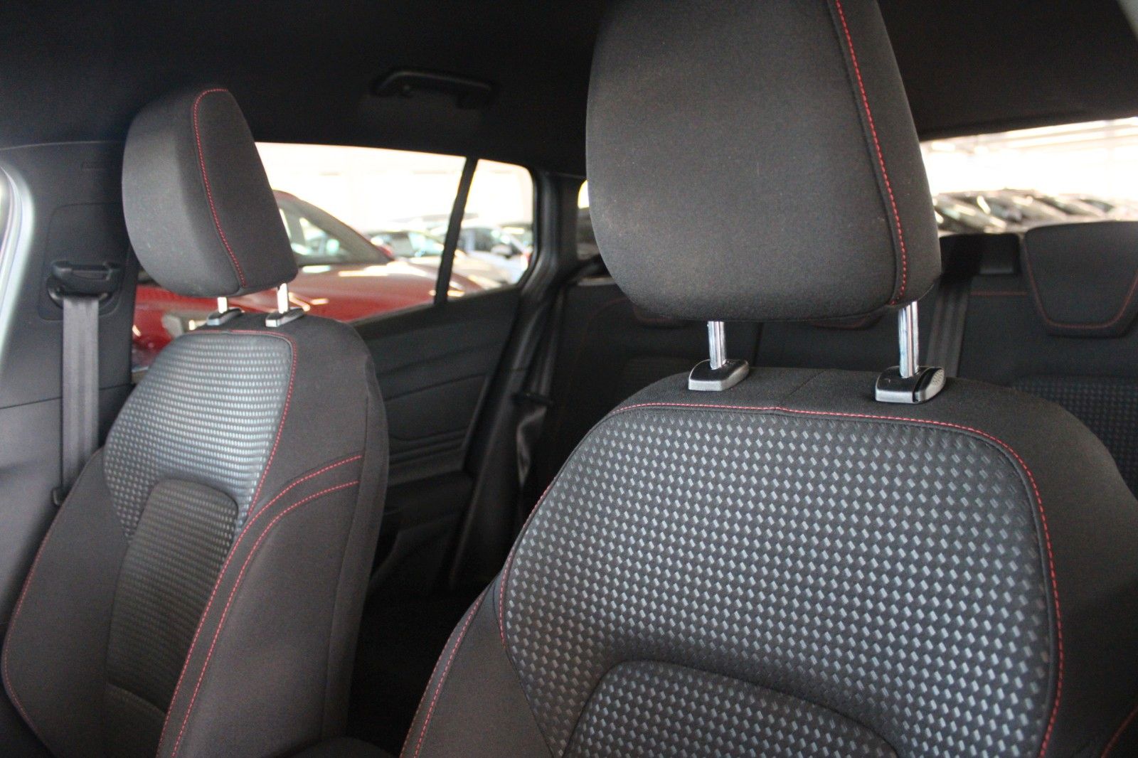 Fahrzeugabbildung Ford Focus ST-Line Turnier Automatik LED ACC CAM uvm.