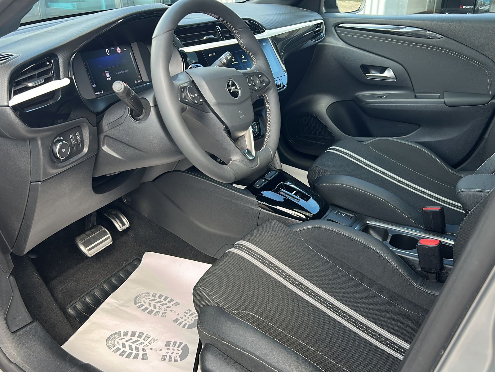 Fahrzeugabbildung Opel Corsa 1,2 GS Automatik