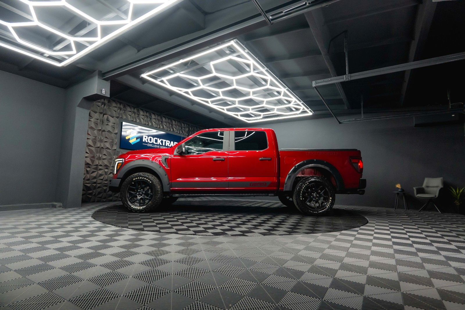 Fahrzeugabbildung Ford F150 5.0L V8 4x4 Offroad SuperCrew RAPTOR 19%