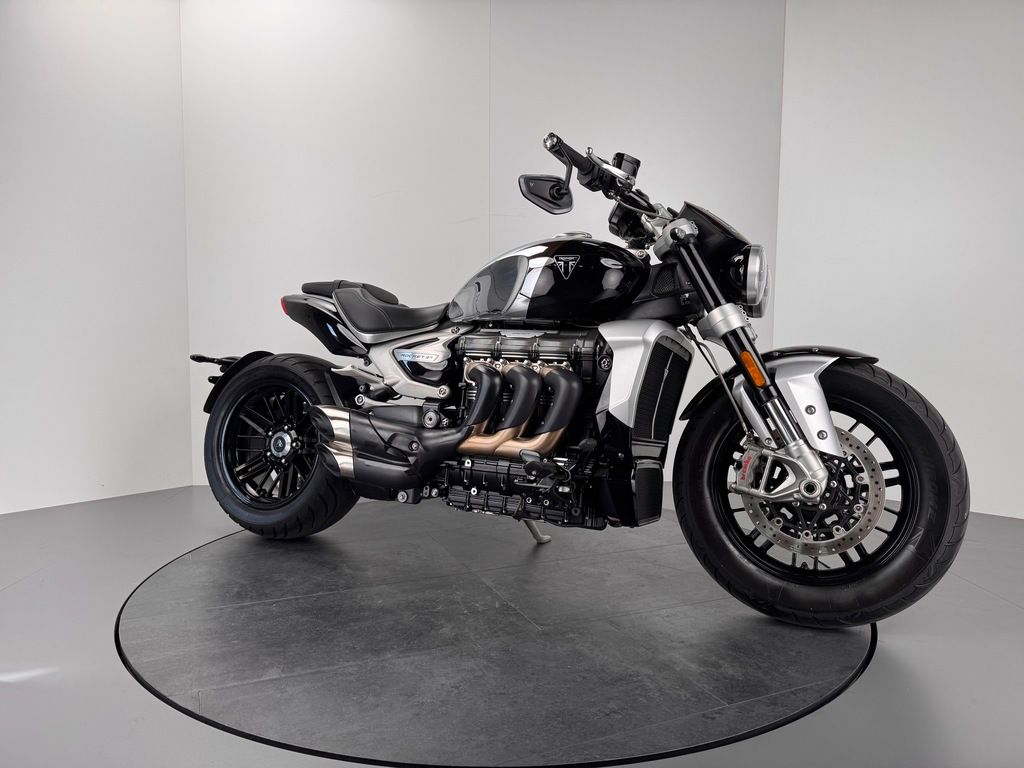 Fahrzeugabbildung Triumph ROCKET 3 R CHROME EDITION *NEUWERTIG*SERVICE NEU
