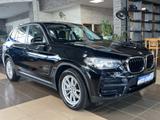 BMW X3 xDrive 30e Advantage LED PDC SHZ DAB Tempomat - BMW X3 mit Hybrid-Antrieb