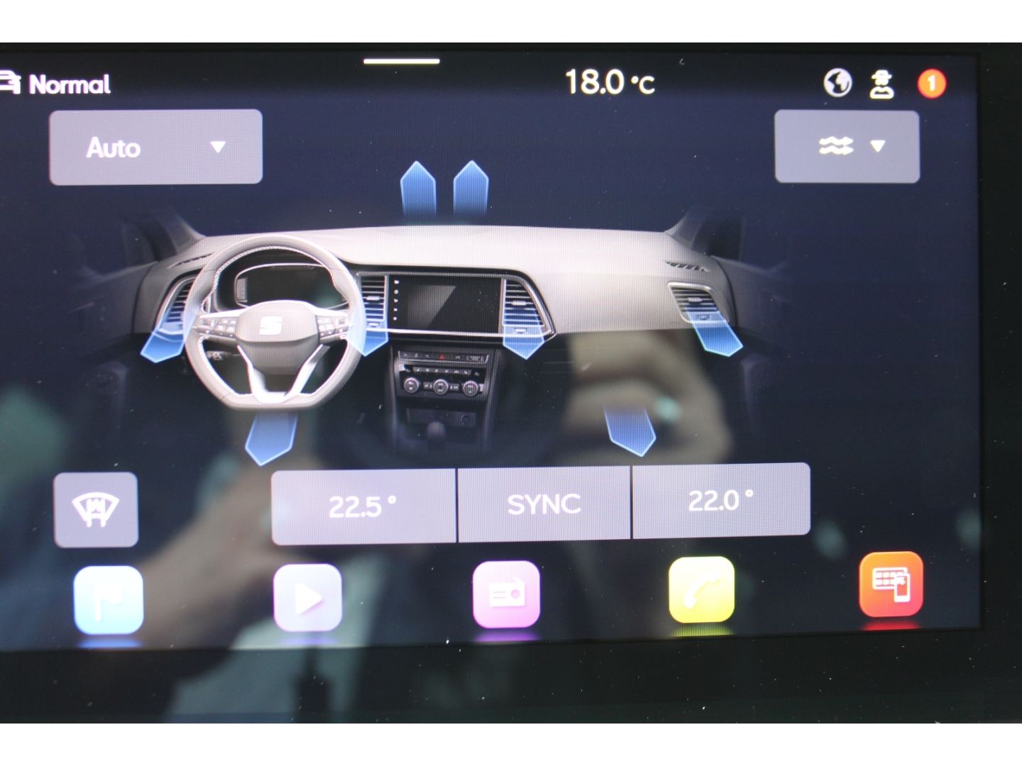 SEAT Ateca FR 1.5 TSI ACT ACC LED TWA AHK Navi beats - Image 22
