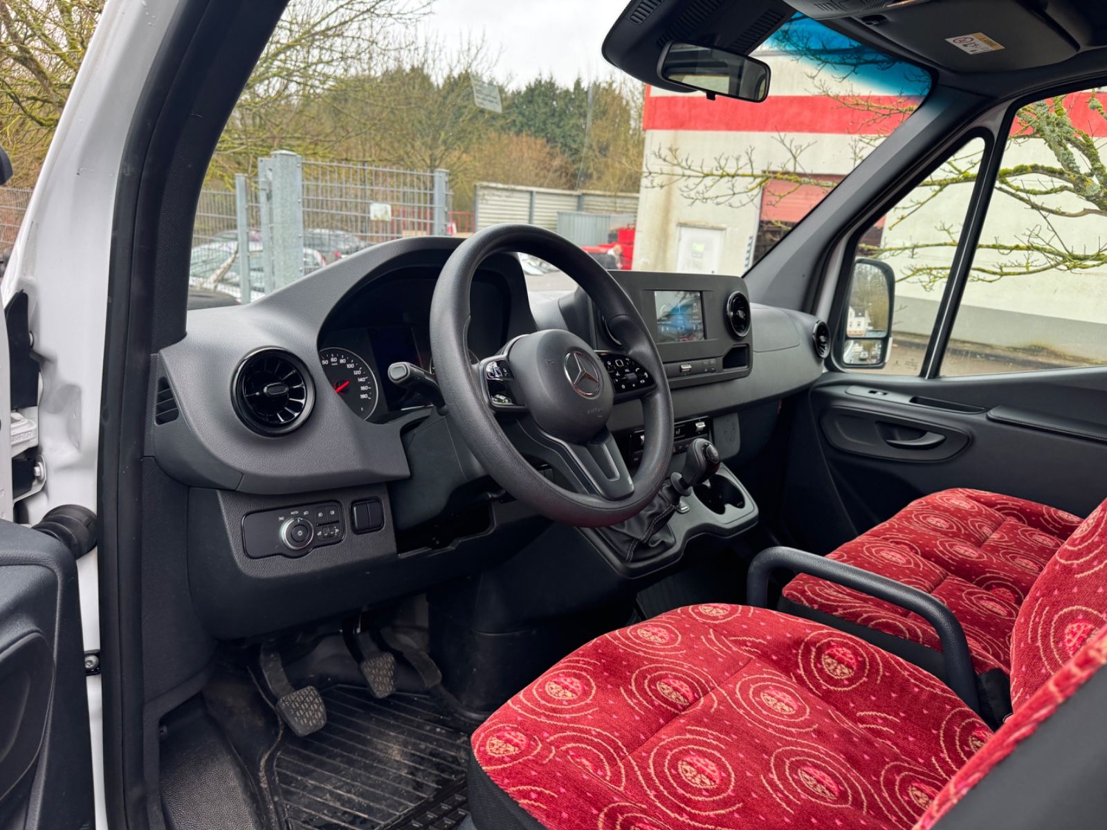 Fahrzeugabbildung Mercedes-Benz Sprinter III 314 CDI 9 Sitzer Klima+Lane+Toterwi