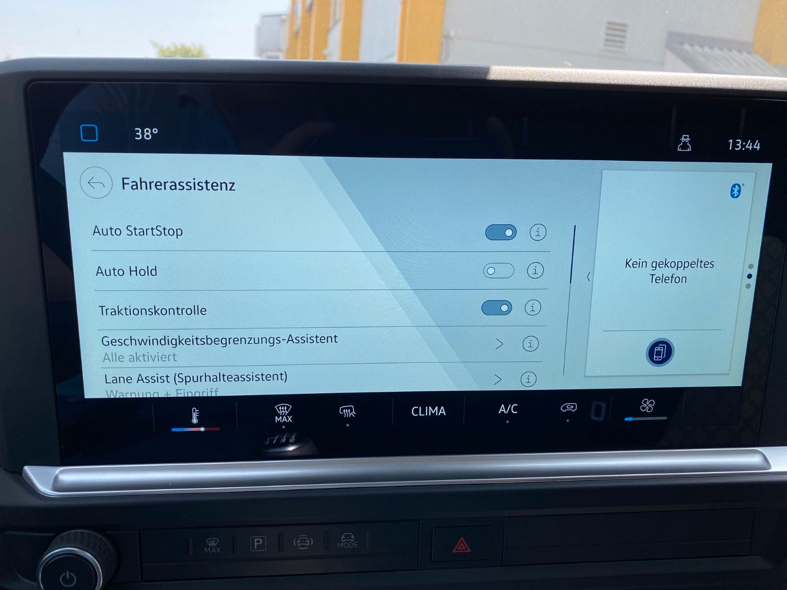 Fahrzeugabbildung Volkswagen T7 2.0 TDI+App+PDC+sofort verfügbar+2x Heckflüge