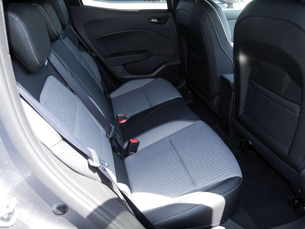 Fahrzeugabbildung Renault Clio Techno TCe 90