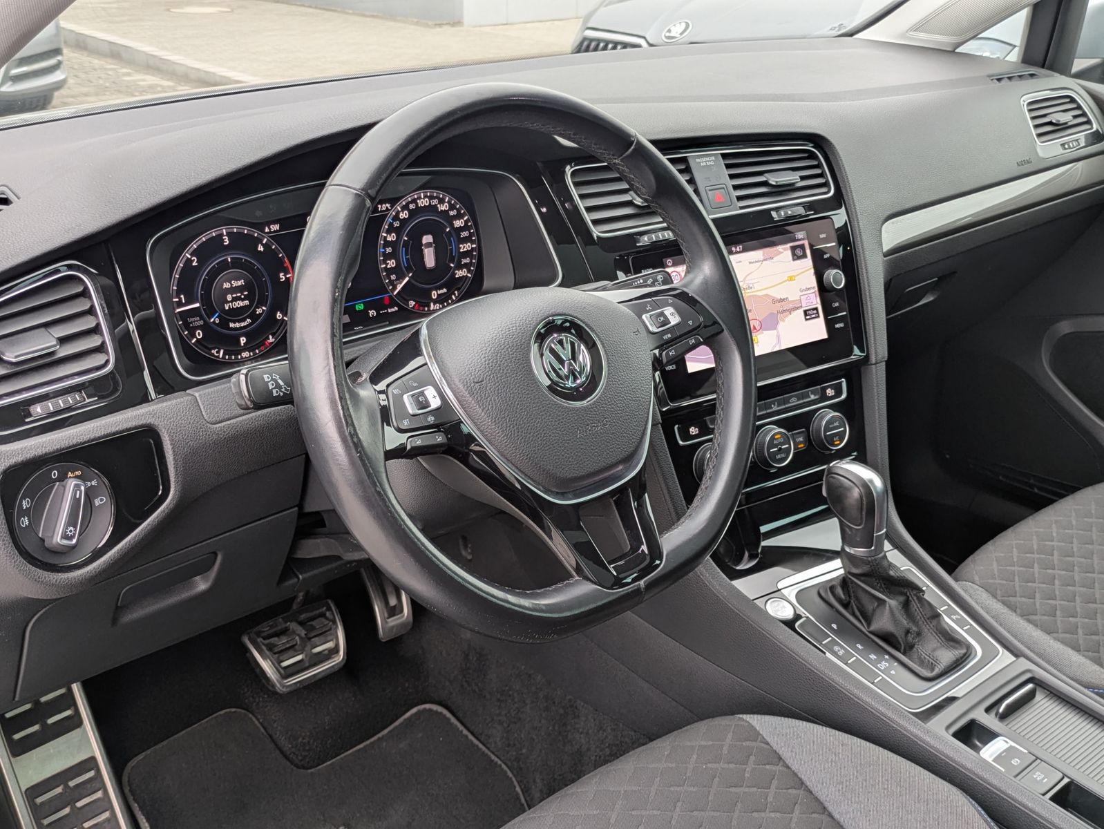Fahrzeugabbildung Volkswagen Golf 2.0 TDI Join PANO*LED*ACC*KAM*APP*02/26TÜV