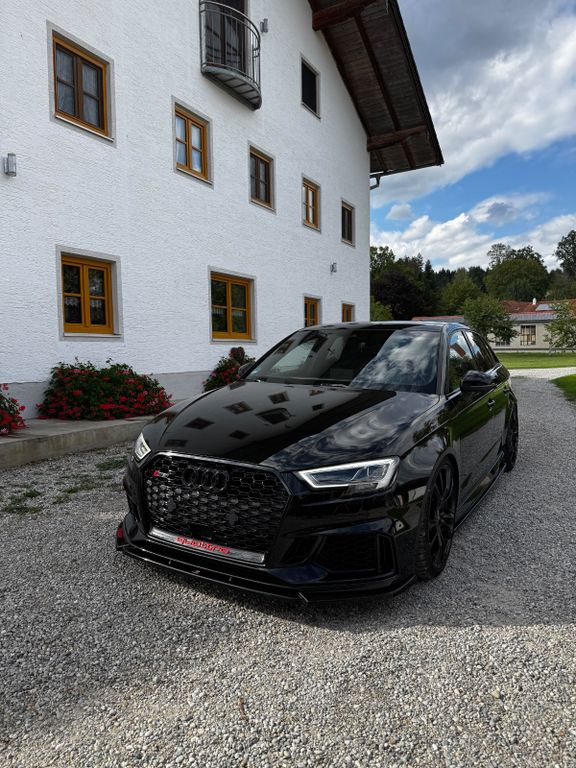 Image of Audi RS3