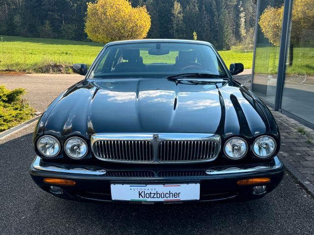 JAGUAR XJ 4.0 Sovereign