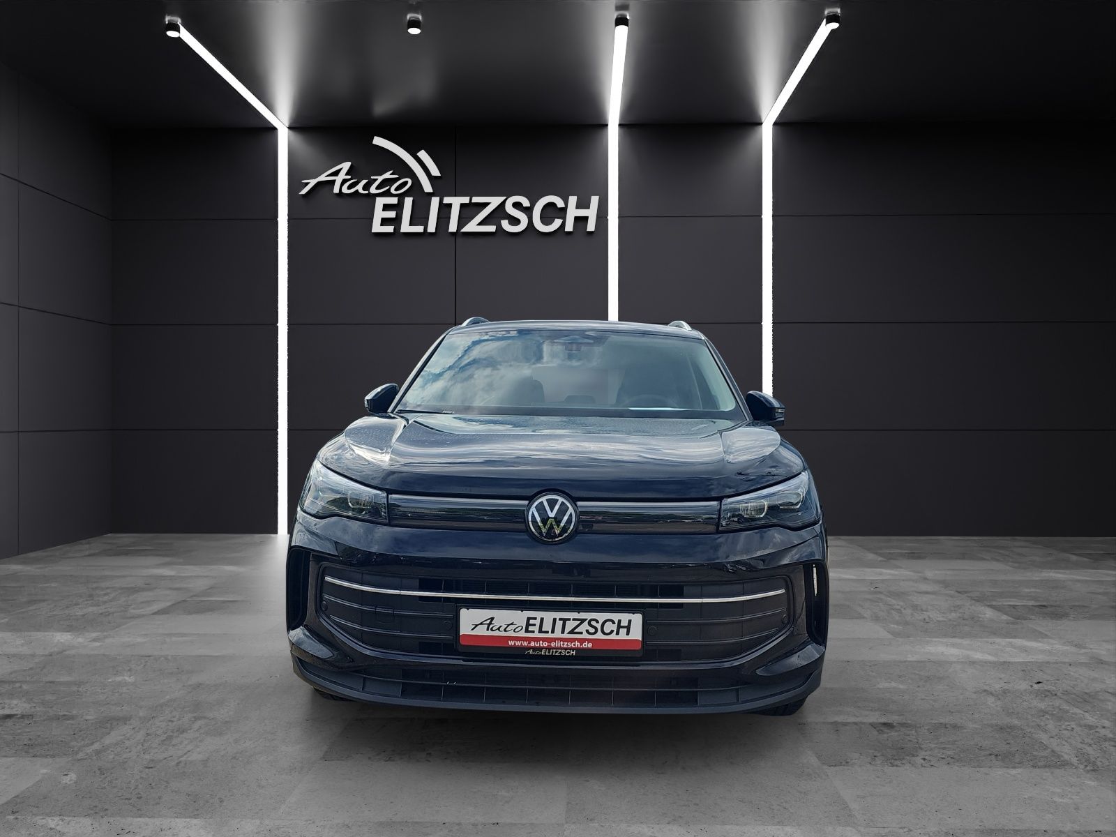 Fahrzeugabbildung Volkswagen Tiguan Life eTSI DSG LED+ ACC AHK SH AID LRHzg R