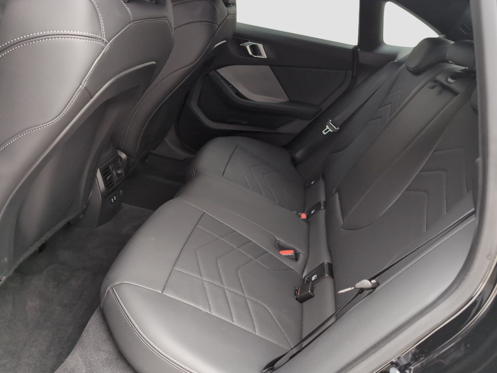 BMW 220 Gran Coupé - Bild 11