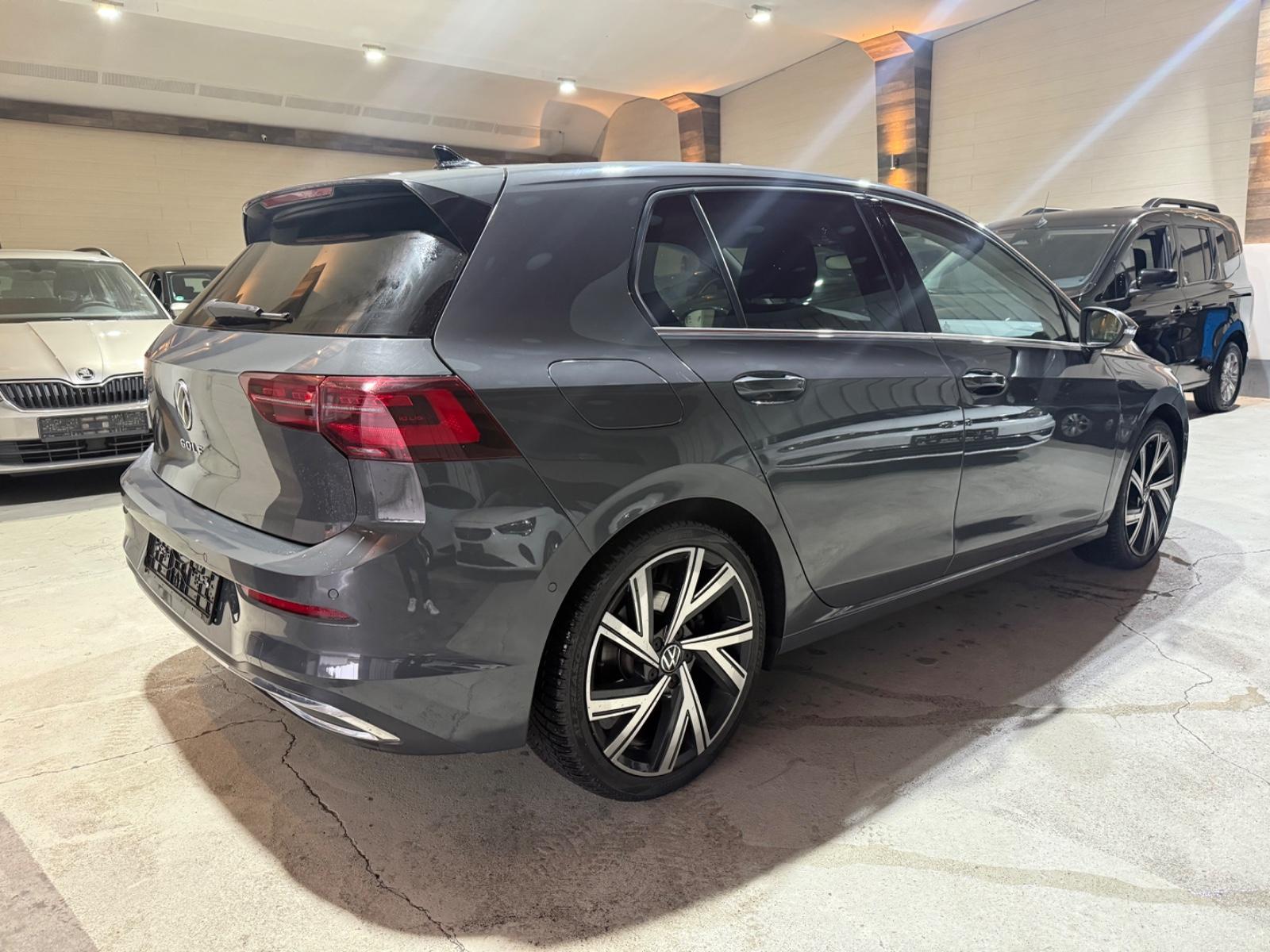 Volkswagen Golf VIII Lim. Style