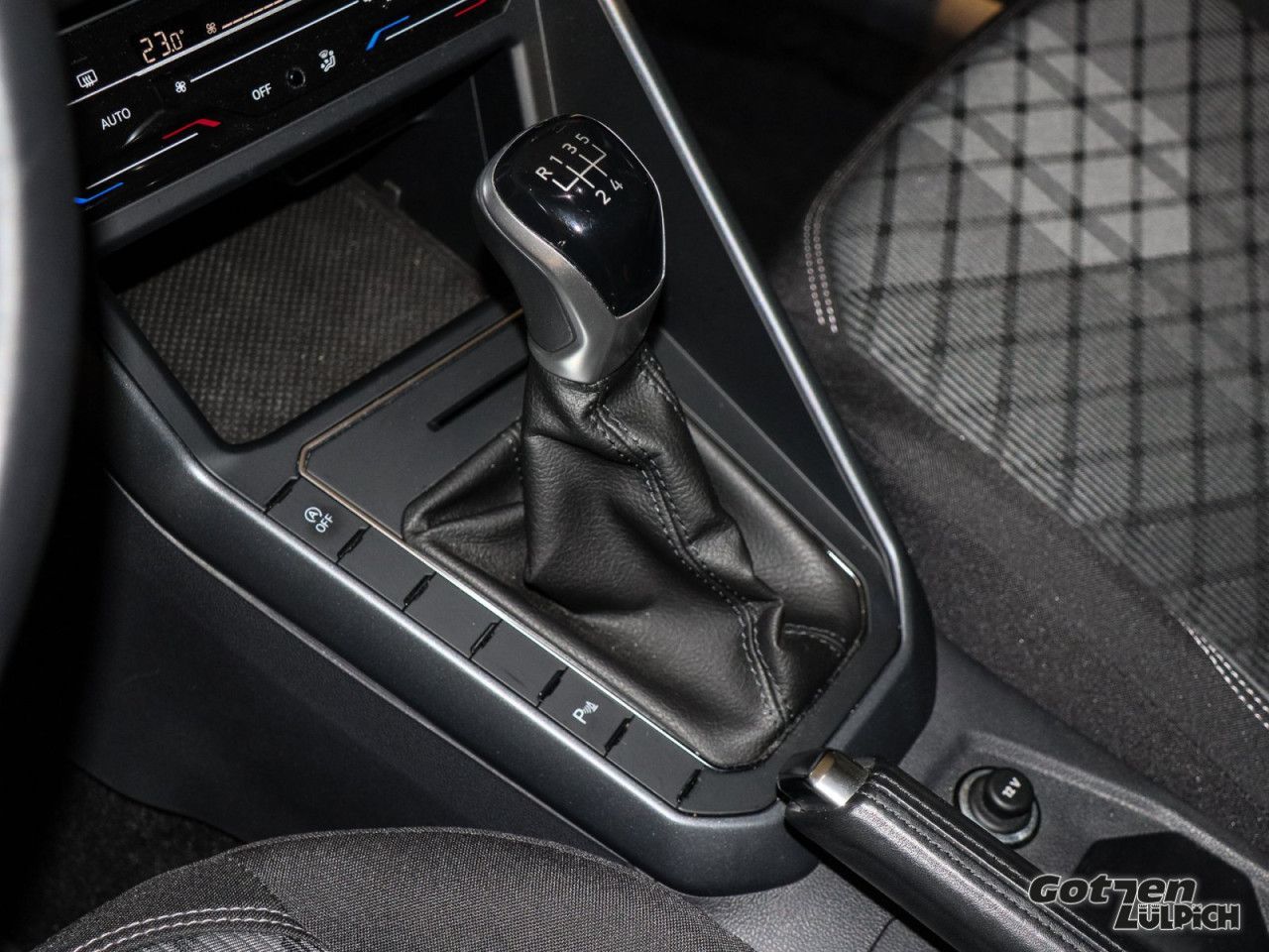 Fahrzeugabbildung Volkswagen Polo R-Line 1.0 TSI Navi IQ.DRIVE