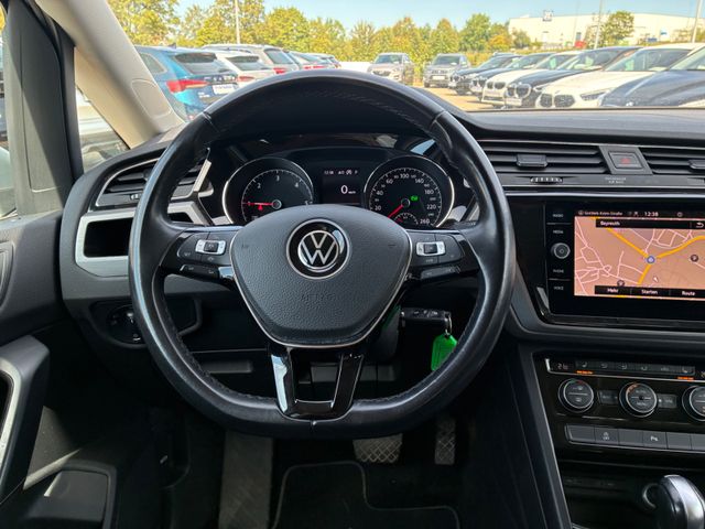 Fahrzeugabbildung Volkswagen Touran 2.0 TDI Comfortline>AUT/AHK/ACC/PDC/SHZ<