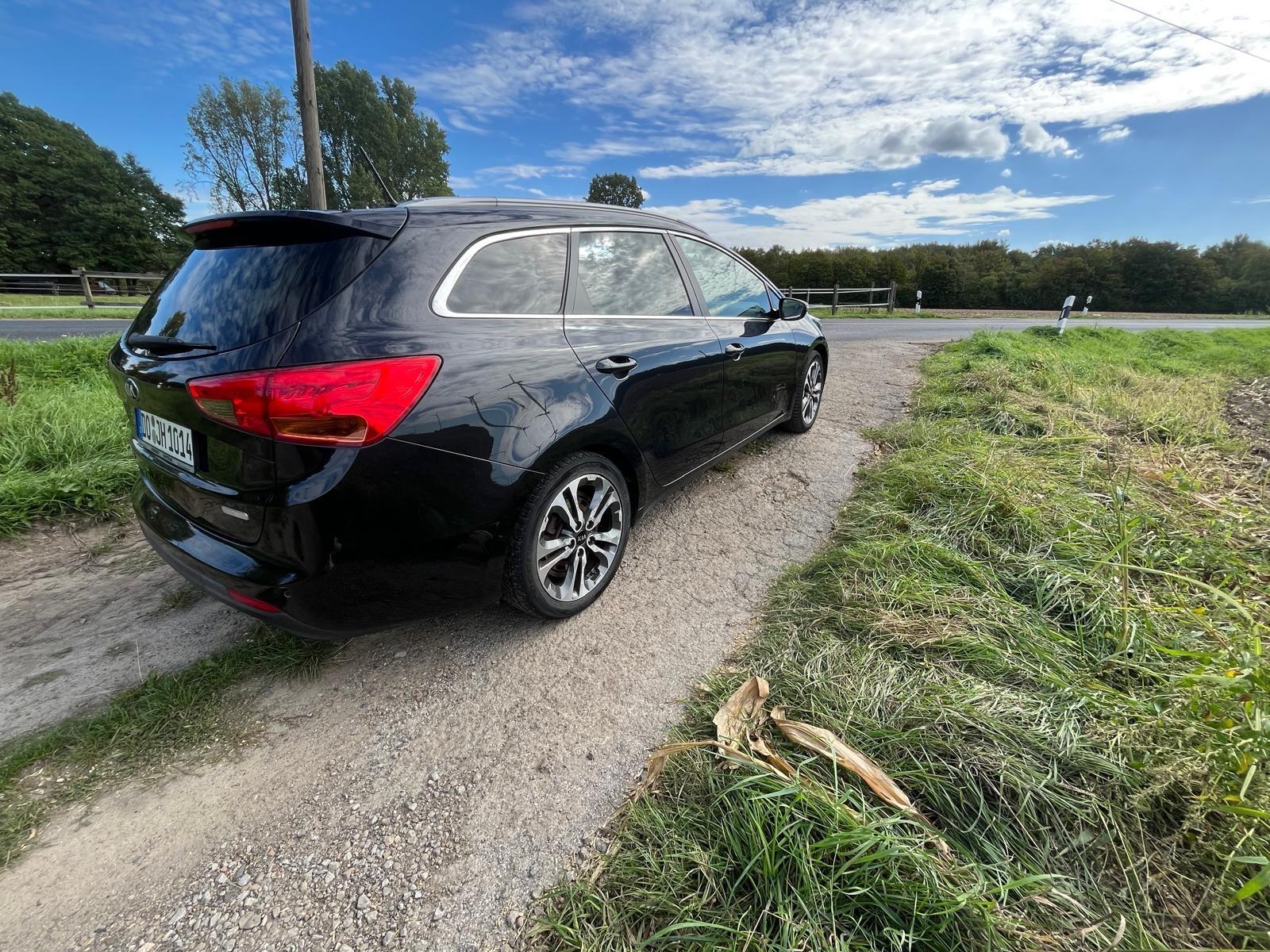 Kia cee'd Sportswagon 1.6 CRDi 128 Platinum Edition