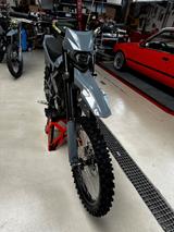 Sur-Ron Ultra Bee Hardenduro Komplettumbau - SUR-RON MOTORRAD