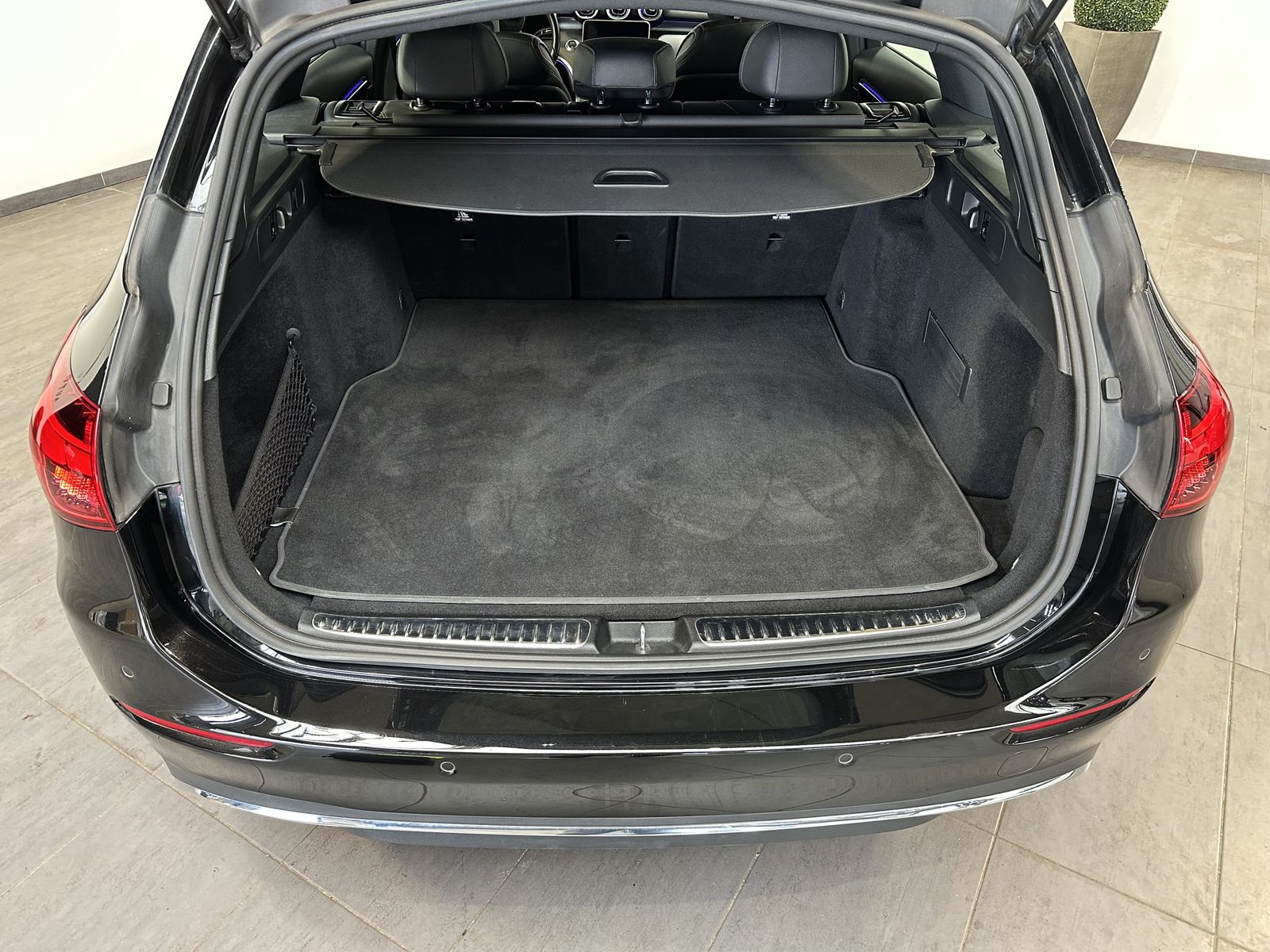 Fahrzeugabbildung Mercedes-Benz C 220d T Avantgarde NAV+LED+KAMERA+AMBIENTE+PARK