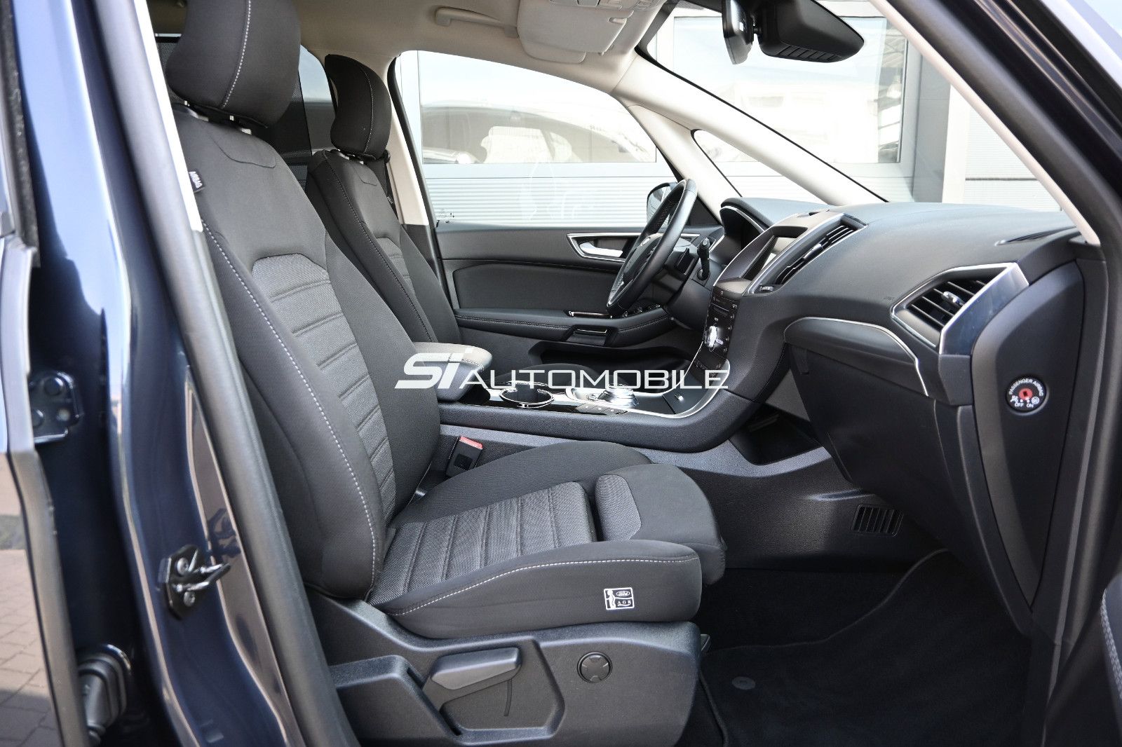 Fahrzeugabbildung Ford Galaxy 2.0 D Aut. Titanium °ACC°AHK°STANDHEIZUNG