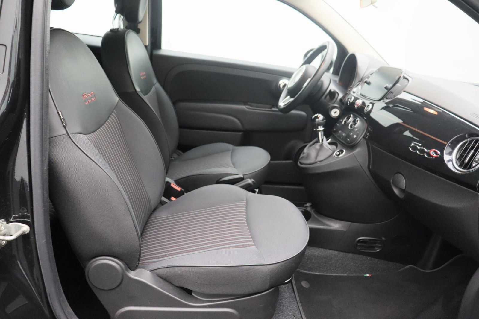 Fahrzeugabbildung Fiat 500C 1.2 Collezione