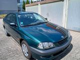 Toyota Avensis 1.8 Selektion Selektion - Toyota Avensis aus 1998