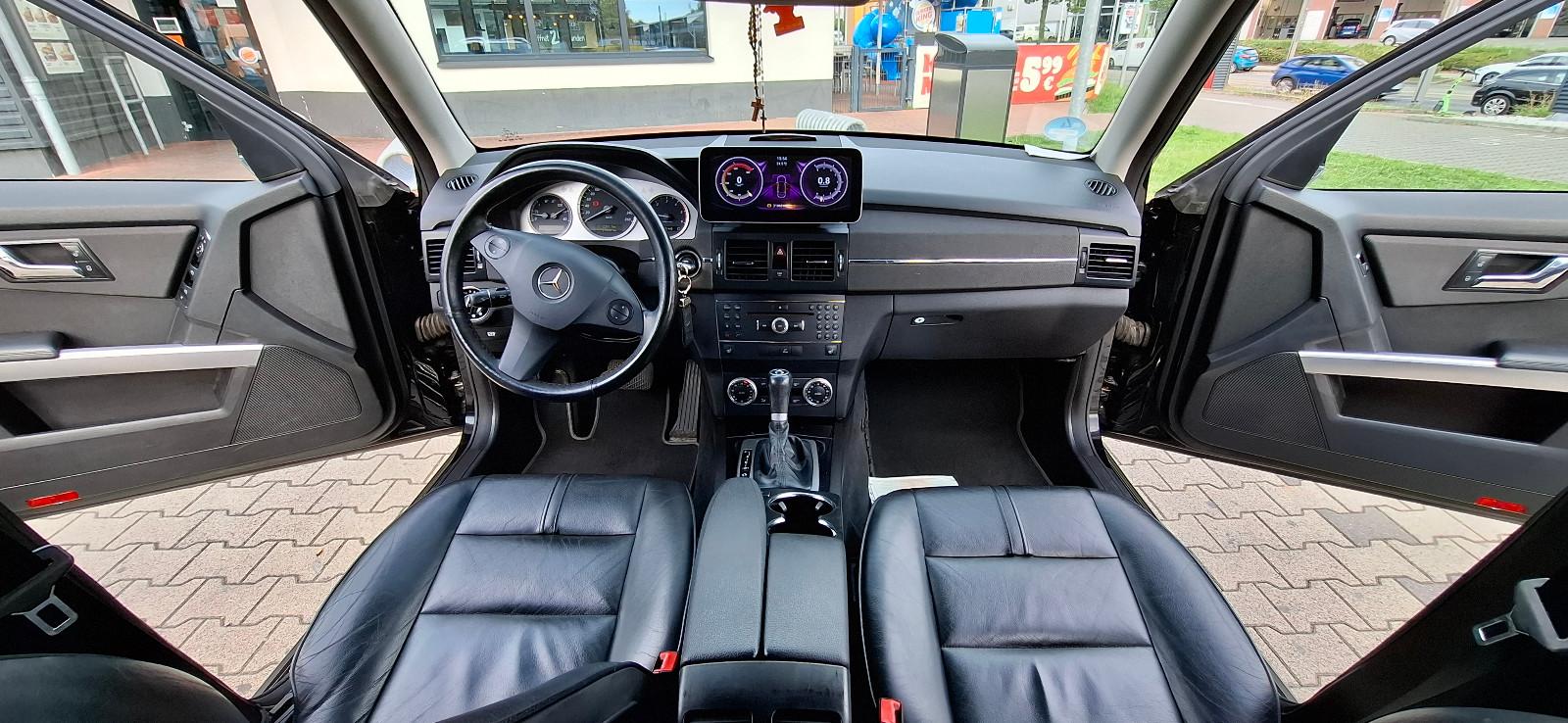 Mercedes-Benz GLK220 2009 — photo 11