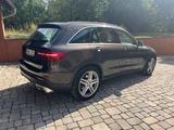 Mercedes-Benz GLC 300 4MATIC Navi Pano SHZ Kamera Elektr.Sitzv - Mercedes-Benz GLC 300 in Magdeburg
