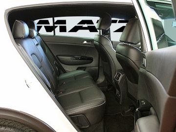 Fahrzeugabbildung Kia Sportage 1.6 T-GDI DCT AWD GT line *Leder*AHK*