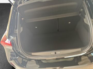 Fotografie 8 des Opel Corsa F GS AT Komfort-Paket Alllwetterreifen