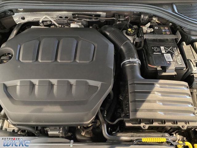 Golf VIII 2.0 TSI DSG 4Motion R Performance NAVI