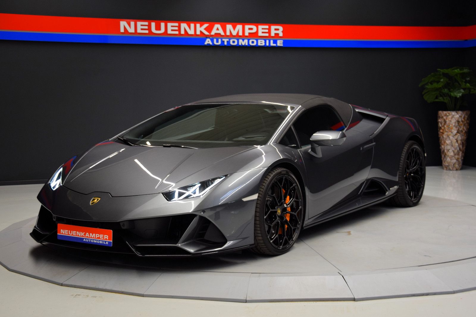 Fahrzeugabbildung Lamborghini Huracán EVO Spyder Carbon Lift Approved +Service