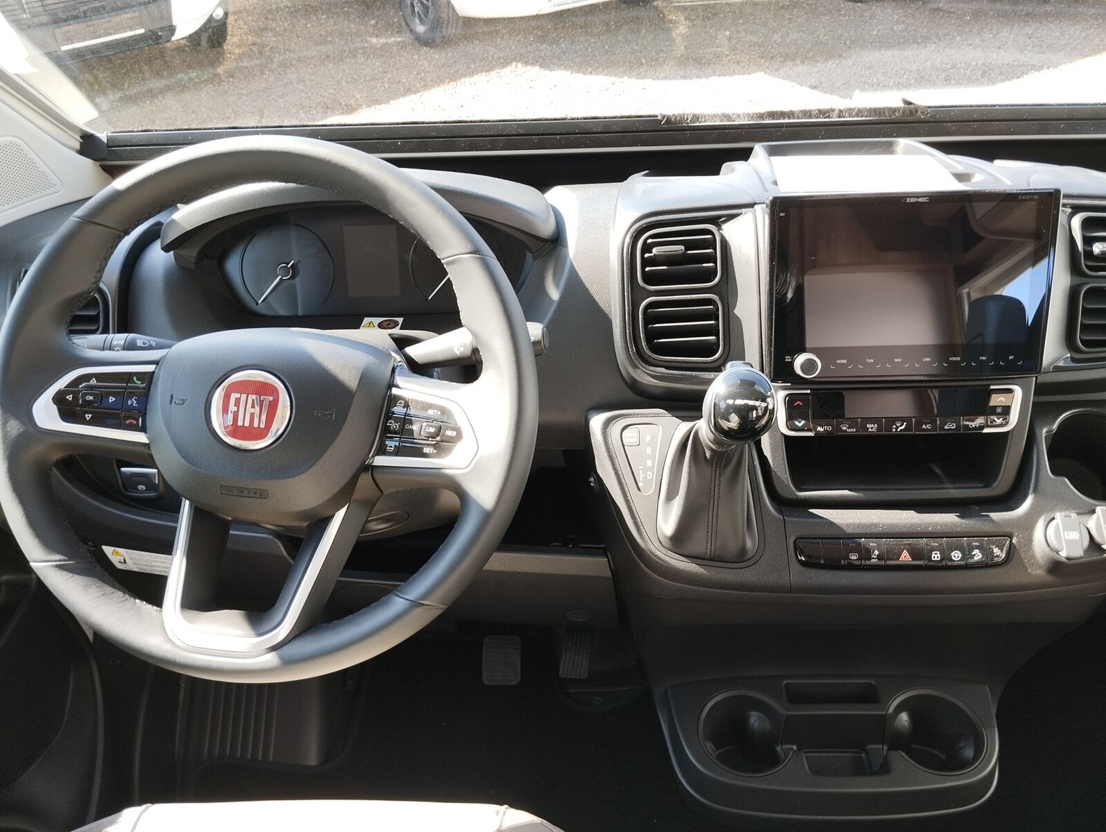 Fahrzeugabbildung Eura Mobil Profila RS PRS 720 EB 180PS Autom., Mondial Plus