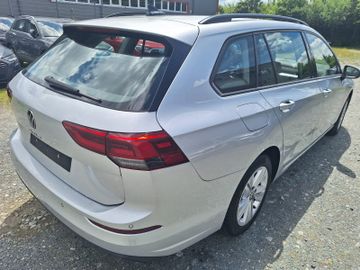 Volkswagen Golf - 8