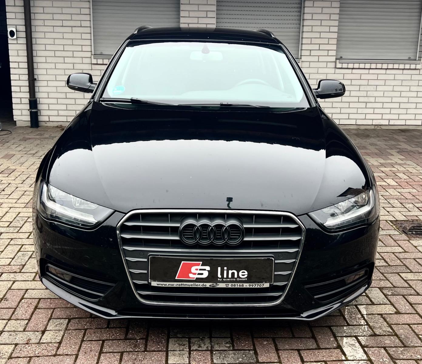 Audi A4 Avant Attraction PDC AHK LED