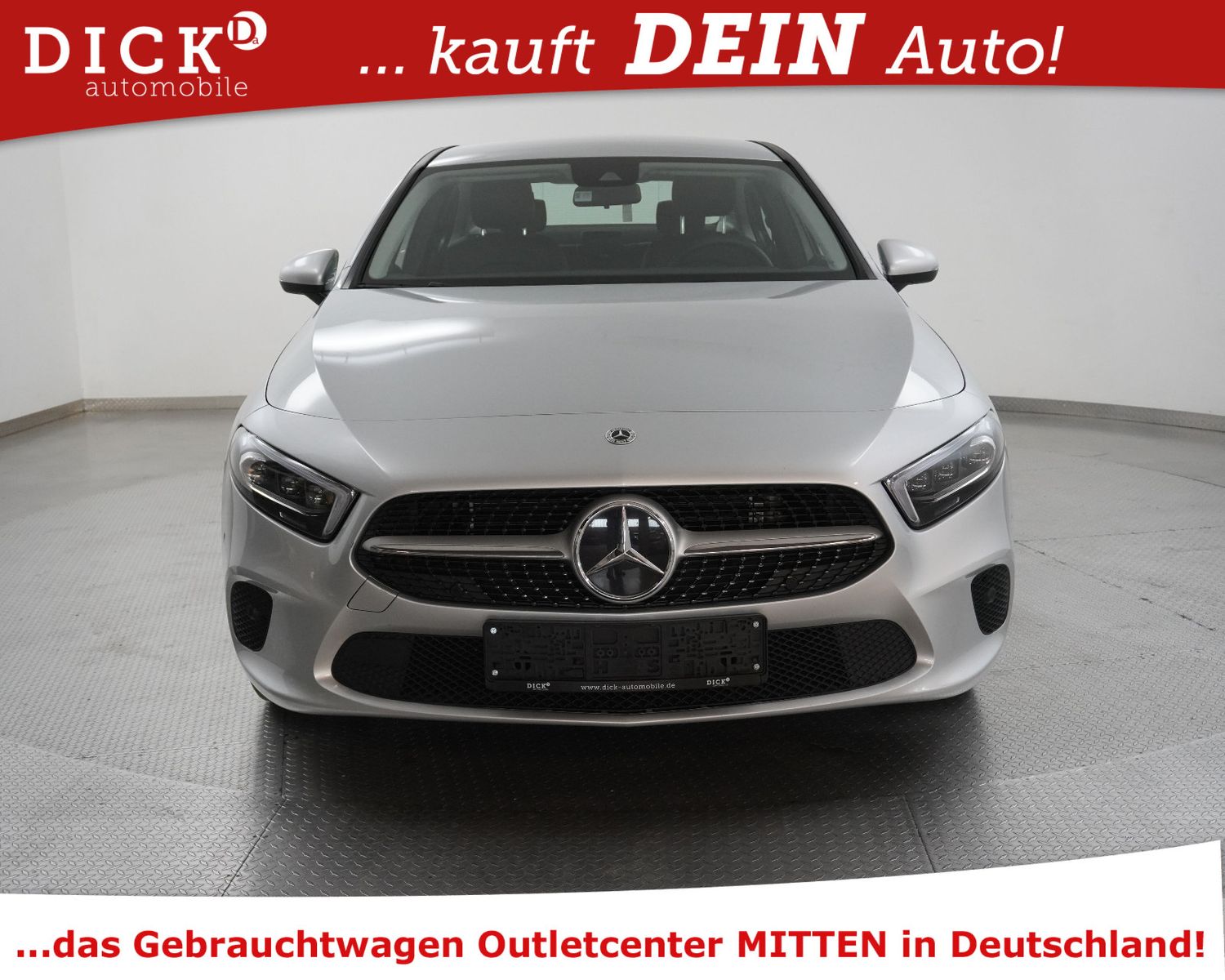 Fahrzeugabbildung Mercedes-Benz A250e LIMO 8G Advan MULTIBEAM+AHK+LED+NAV+SHZ+17