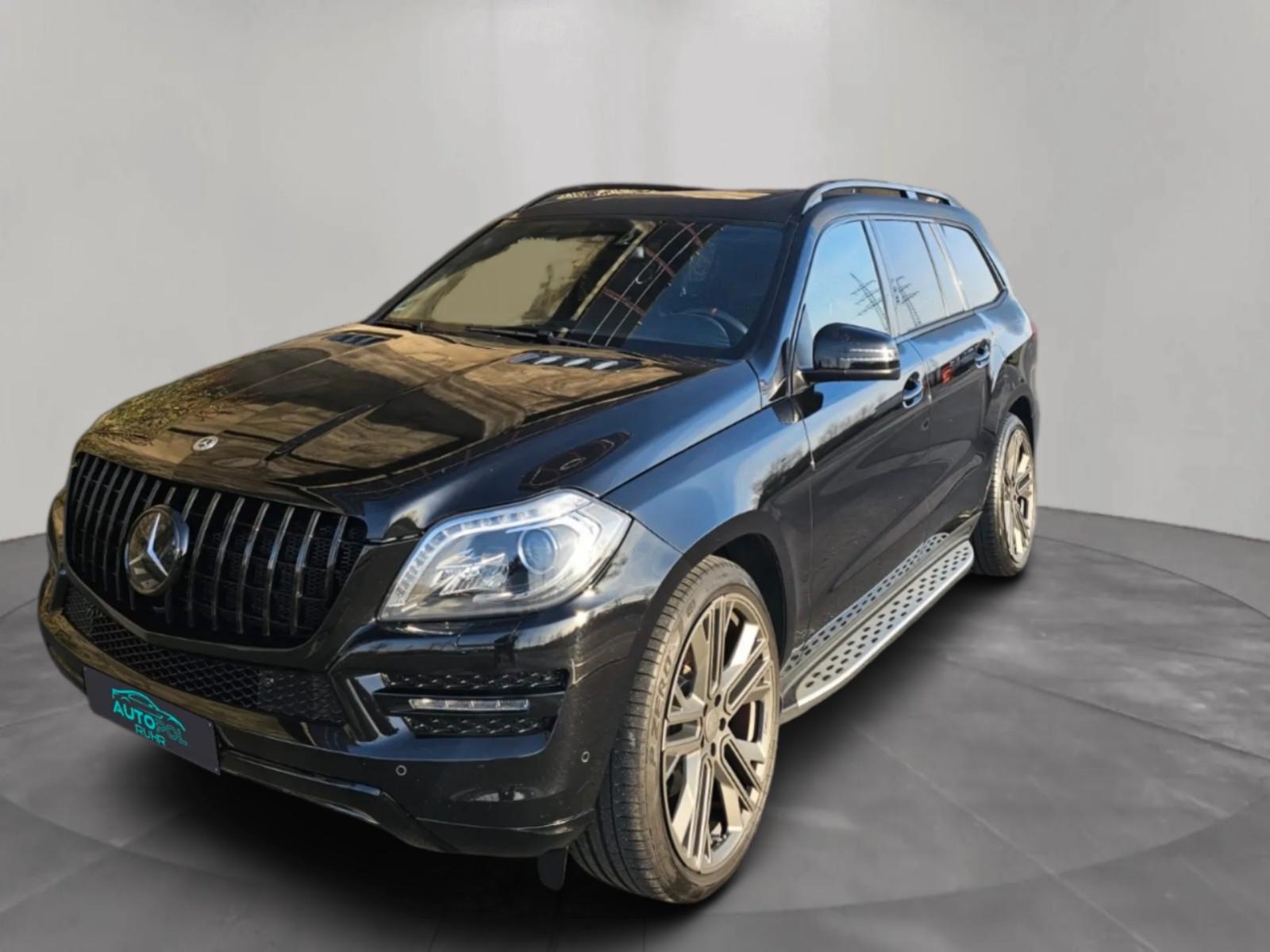 Mercedes-Benz GL 350 BlueTec 4Matic AMG Distronic Schiebedach