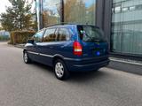 Opel Zafira 1.8 16V Elegance Elegance - Opel Zafira Elegance mit Benzin-Antrieb