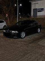 BMW 5er E39 528i M Paket 2 ab Werk - BMW 528: E39 528i