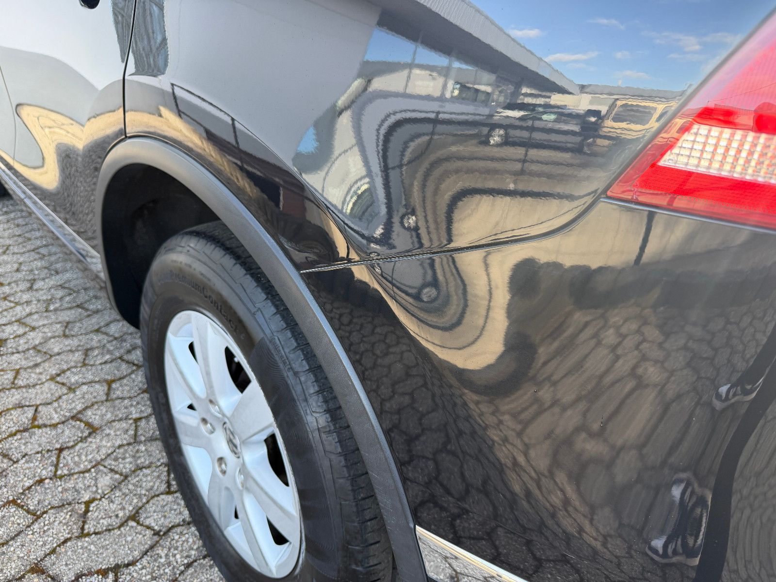 Fahrzeugabbildung Volkswagen Touareg V6 TDI Terrain Tech 4Mot/NAVI/LED/LEDER