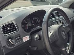 Fahrzeugabbildung Polo Cross V 1.2 TSI Automatik 1.Hand ERST 12.00
