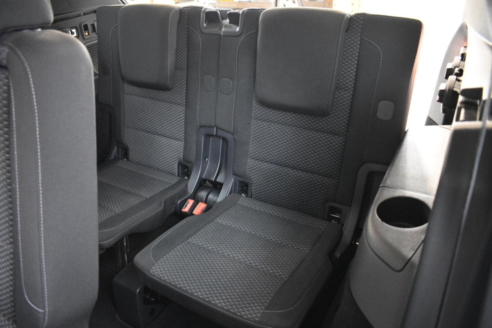 VW Touran 1.4 TSI Comfort 7SI+NAVI+LED+SHZ+ACC+AHK+ - Image 14