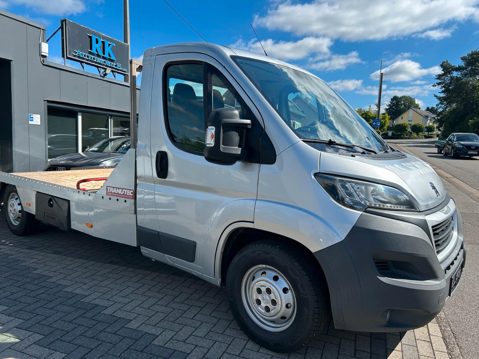 Peugeot Boxer Abschleppwagen