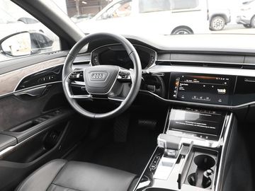 Audi A8 - 9