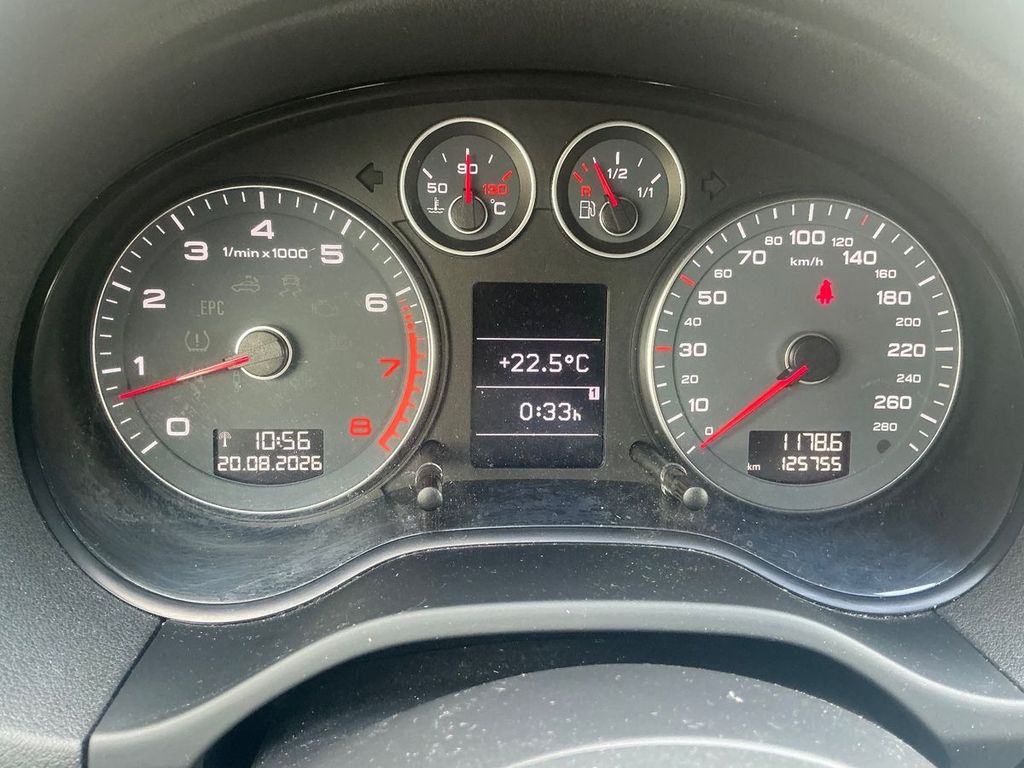 1.4 TFSI S-line Bi-Xenon AHK Tempomat 1.Hand