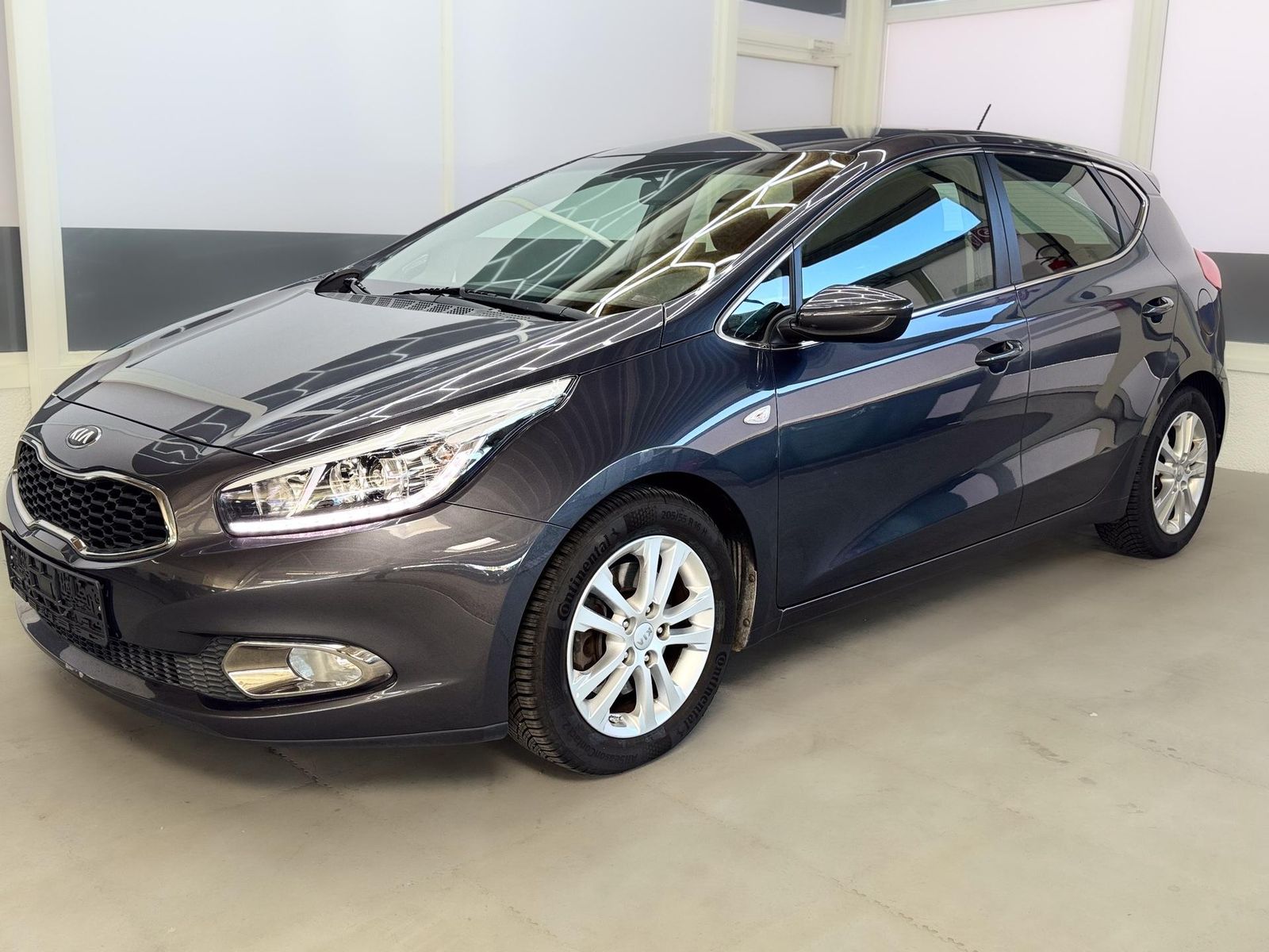 Kia cee'd / Ceed Ceed FIFA World Cup Edition SHZ KLIMAAUTOMATI...