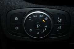 Fahrzeugabbildung Ford Fiesta 1,5 TDCi Cool & Connect KLIMA + PDC