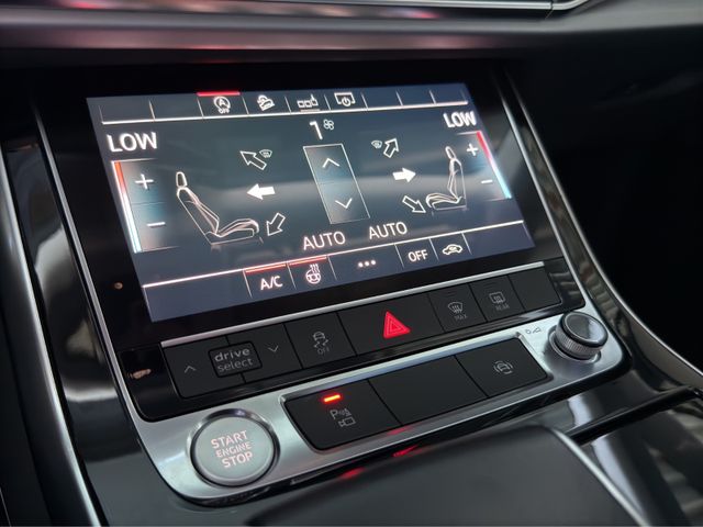 Audi Q8 55 TFSI quattro*PANO*LED*APPLE*KAMERA*NAV*21"